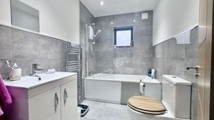 Photo 16- click for photo gallery